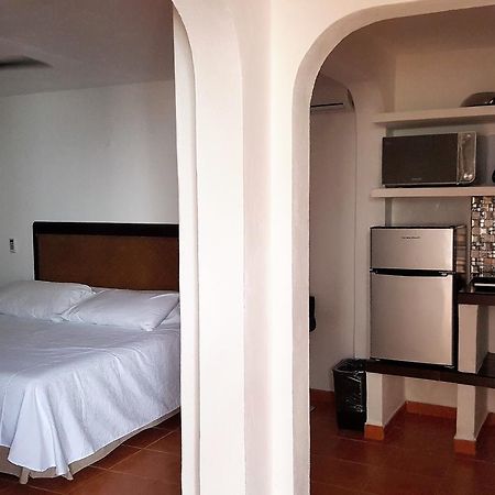 Suites Rosas Cancun Exterior photo