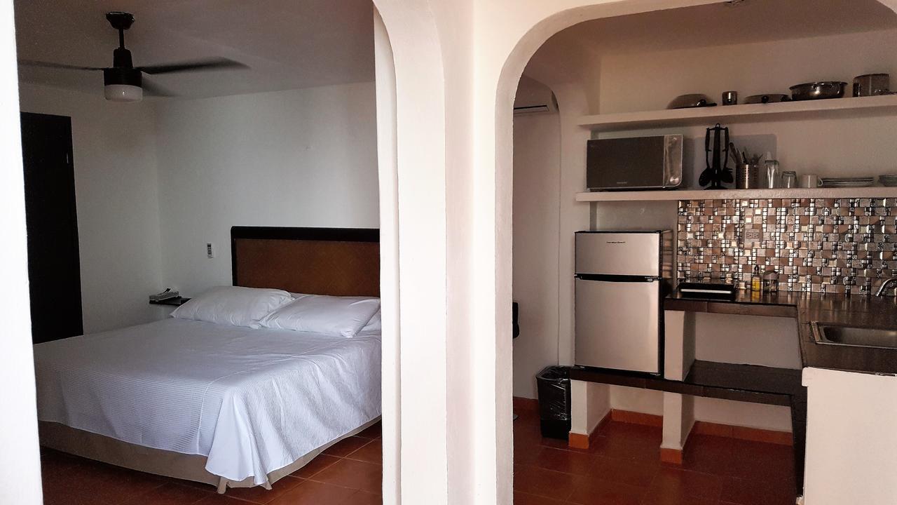 Suites Rosas Cancun Exterior photo