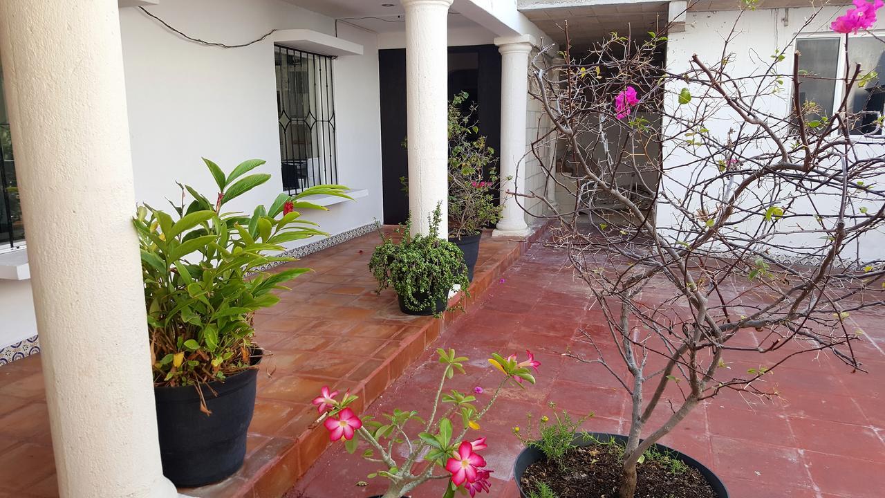 Suites Rosas Cancun Exterior photo